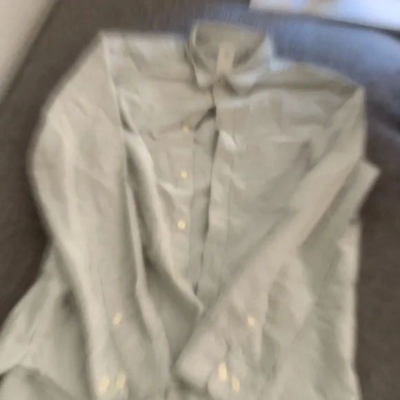 h&m button down - Picture 4 of 4